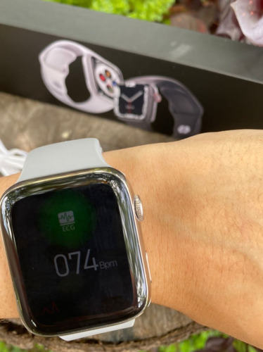 Imagen 4 de 9 de Apple Watch Serie 7 Smartwatch Dt7 Pro Max Pantalla 1.9 Pul