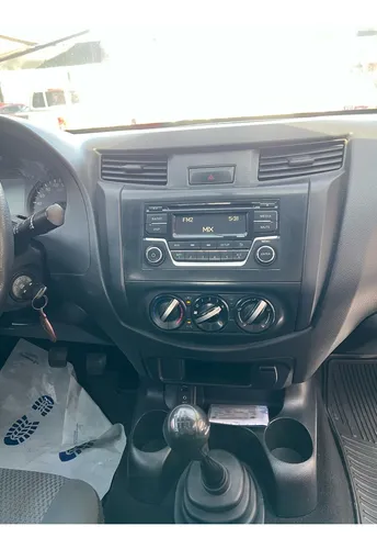 Nissan Frontier Sabanera gasolina 4x2