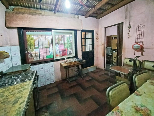 Venta Ph Al Fondo 4 Ambientes Con Patio Y Terraza En Parque Avellaneda