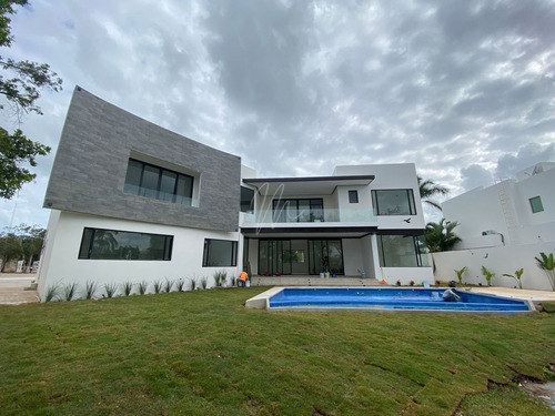 Imagen 1 de 26 de * Casa En Venta En Lagos Del Sol Cancun