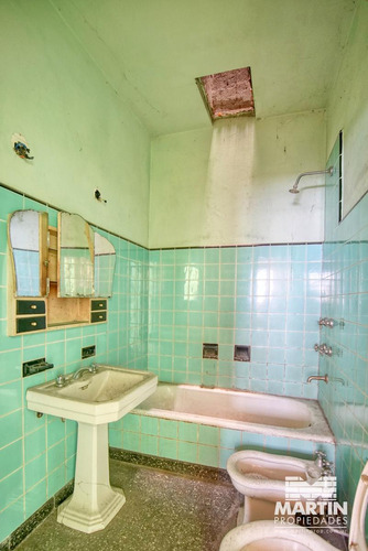 Casa A Reciclar De 277 M2.