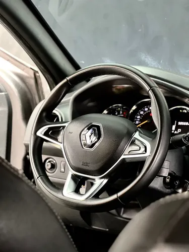 Renault Logan 1.6 Intens