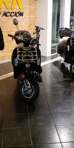 Imagen 9 de 14 de Sunra Vespa