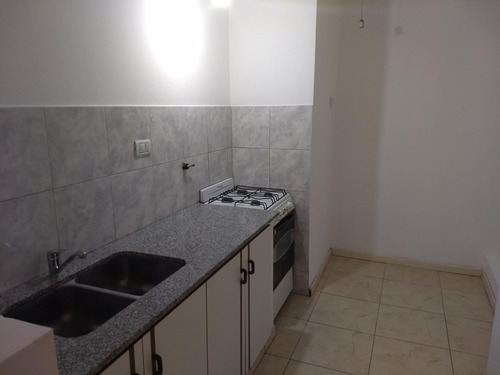Departamento Alquiler Un Dormitorio, Balcón, Nueva Córdoba