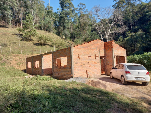 Casa Guapiara.. Faze Acabamento