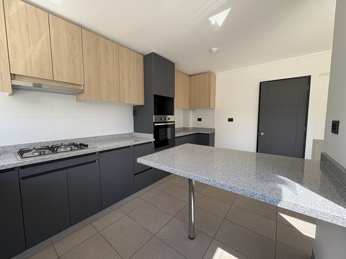 Arriendo Amplias Casas Condominio Praderas Curamonte