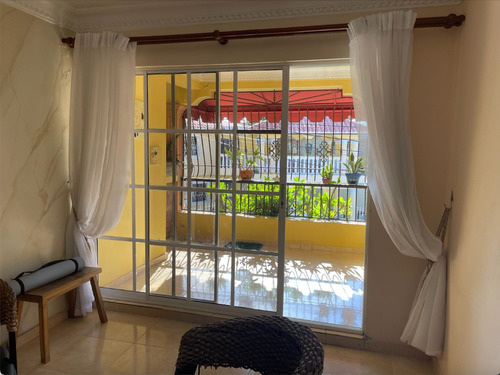 Vendo Casa De 2 Niveles Independientes En Buena Vista Ii A 5 Minutos De La Avenida Hermanas Mirabal Villa Mella, Santo Domingo Norte, República Dominicana