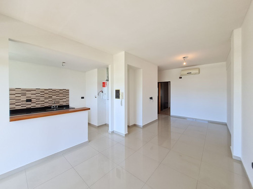 Imagen 7 de 22 de Venta De Departamento 1 Dormitorio Con Cochera, La Plata