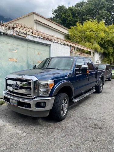 Super Duty 250 / 4 Puertas