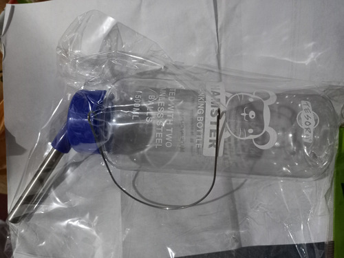Imagen 3 de 3 de Bebedero Para Conejo, Cobayo, Hamster Capacidad De 500ml