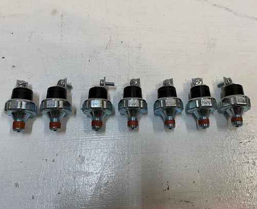 7 Qty Of Duralast Oil Pressure Switches 2  Length 10mm T Ttx