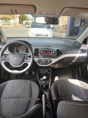 Imagem 4 de 6 de Kia Picanto 2013