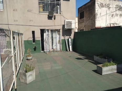 Imagen 8 de 30 de Venta Oficinas Comerciales Y/o Vivienda Carhue 28 Piso 1 Y 2 Liniers Permuta