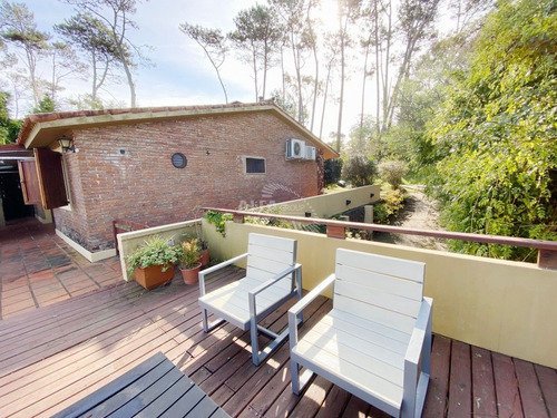 Imagen 23 de 30 de Casa En Venta De 6 Dormitorios, Pinares Punta Del Este