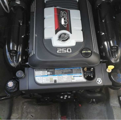 Imagen 14 de 15 de Quicksilver 2400 2016 Mercruiser 250 Hp Duo Prop Web Marine