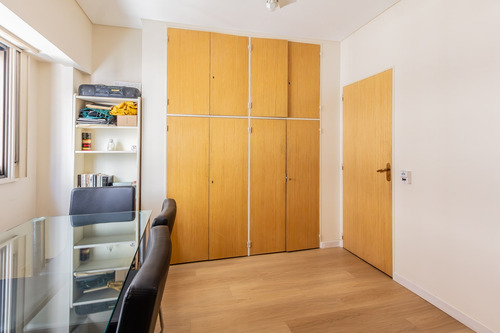 Departamento Tres Ambientes. Torre.cochera . Full Amenities. Seguridad 24 Hs