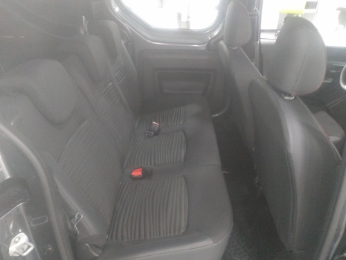 Imagen 8 de 25 de Renault Kangoo Confort 5 Asientos 1.6 Permuta Okm Financio J