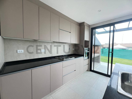 Se Vende Casa En Barrio Privado Lar De Vieytes Ii