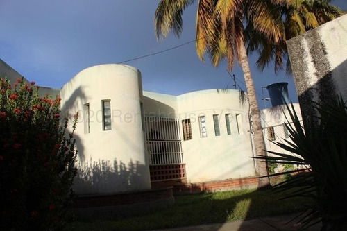 Imagen 7 de 12 de Mariaestela Boada, Vende Hermosa Casa En Lecheria. #21-8174