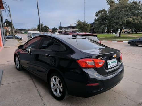 Chevrolet Cruze II 1.4 Sedan Lt