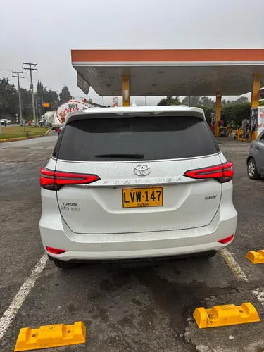 Toyota Fortuner 2.8 SRV