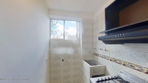 Imagen 11 de 16 de Vendo Apartamento En Pajarito(medellin) C.m 23-549