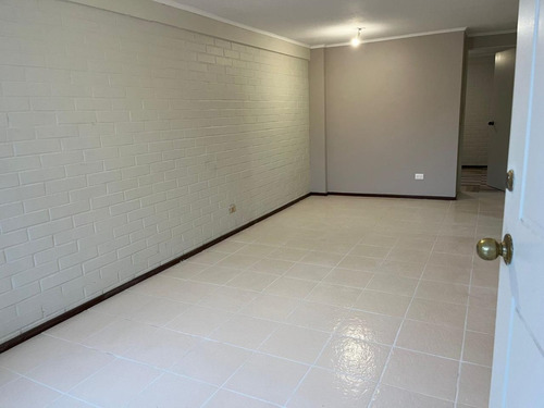 Casa Pasaje Puerto Velero. Conjunto Arrayan. Comuna Maipú.
