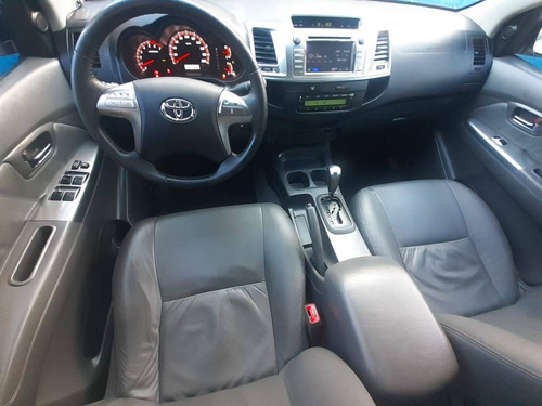 Imagem 8 de 9 de Toyota Hilux 2.7 Srv 4x2 Cd 16v Flex 4p Automático