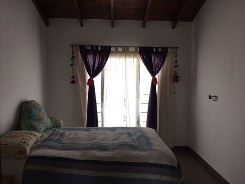 Duplex 3 Amb Al Frente Con Cochera Y Patio.