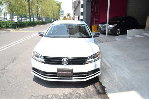 Imagen 2 de 9 de Jetta Style