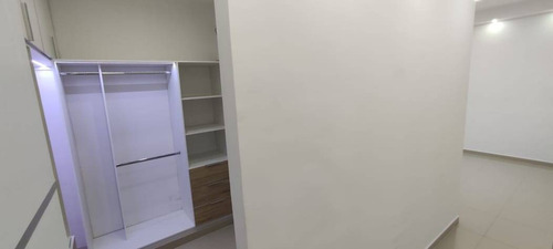 Imagen 5 de 14 de Casa En Venta En Trigal Norte Hilmar Rios C137728 Tlf-0414-432-69-46
