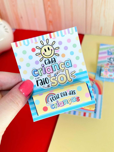 70 Lembrancinha Dia Das Crianças- Card Com Chocolate Bis