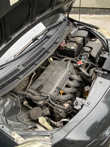 Toyota Yaris Esbelta 2008 Automático