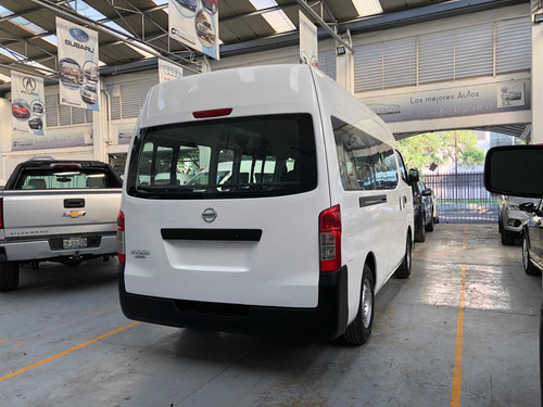 Imagen 6 de 13 de Nissan Urvan 2017 2.5 Panel Ventanas Amplia Mt