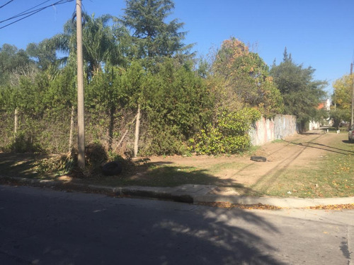 Importante Lote En Esquina De 1500 Mts2, En Excelente Ubicación!!!  Máximo Paz Esquina Queirel, Mte. Grande.-