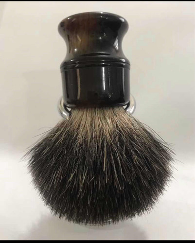 Kit De Afeitado Con Navaja, Brocha De Tejon Y Jabon B&m