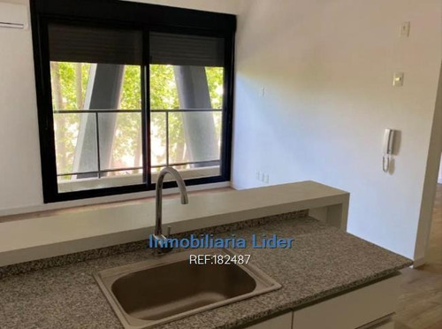 Imagen 4 de 10 de Apartamento De 1 Dormitorio A Estrenar En Centro Cw182487
