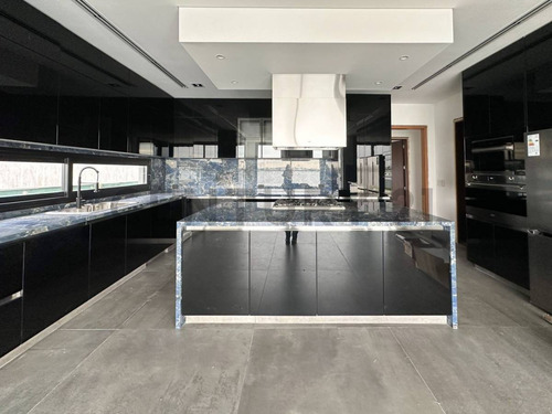 Venta Casa En Marinas Al Lago , Espectacular