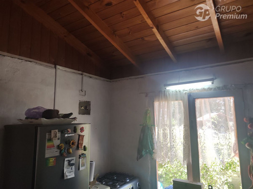 Casa En Venta De 2 Dorm. En El Tabo