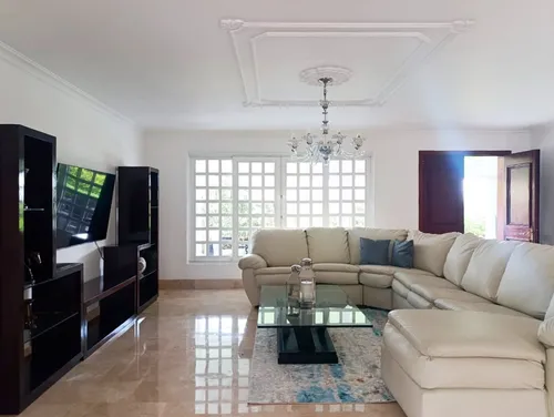 Casa En Arriendo, El Poblado