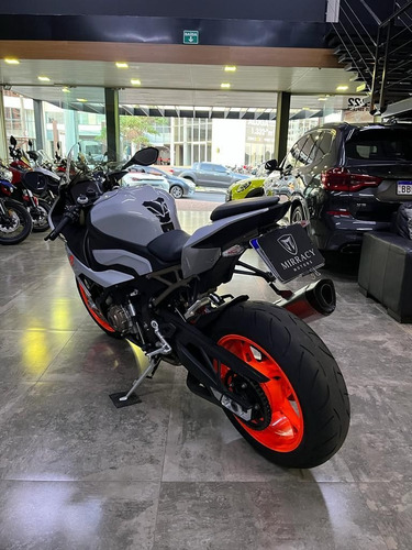 Imagem 9 de 13 de S 1000 Rr
