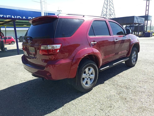 Imagen 5 de 15 de Toyota Fortuner