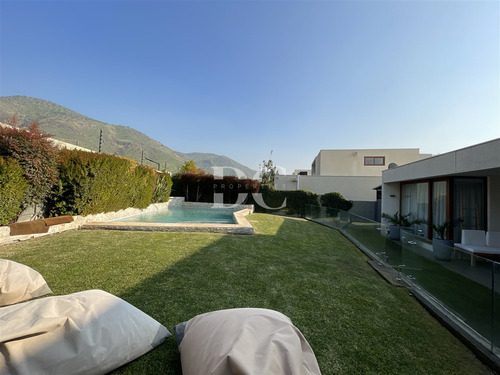 Casa En Chamisero A Pasos Alianza Francesa Chicureo Colina
