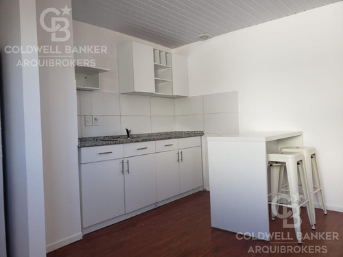 Apartamento De 2 Dormitorios Venta Con Renta En Cordón