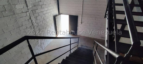 Ms: 24-23329 Vendemos O Alquilamos Nuevo Galpón En Filas De Mariche. A=1900m2, 6b, 20p.