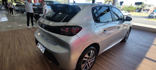 Peugeot 208 1.6 Feline Tiptronic