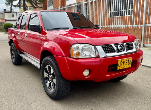 Nissan Frontier 4x4 Gasolina 2.4 Mt Doble Cabina