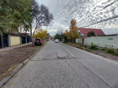 Comoda Casa De Un Piso A Pasos De Estacion De Tren