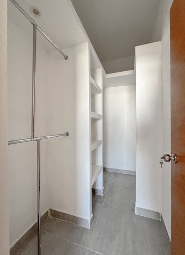 Bella Vista, Apartamento C/l Blanca En Alquiler