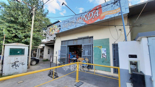 Espectacular Local En Lote De 10x40 Mts En Av. Caseros Al 1400 - Preparado P/construir
